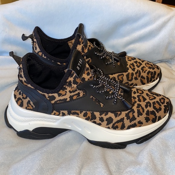 steve madden ny90 leopard